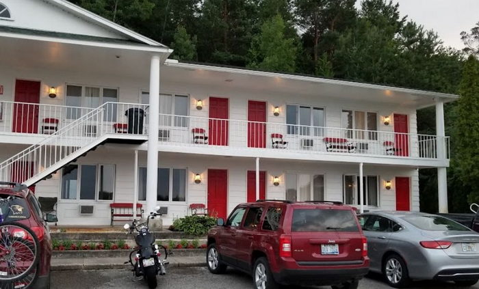 Bay Inn of Petoskey (Christiannasborg Motel) - From Web Listing (newer photo)